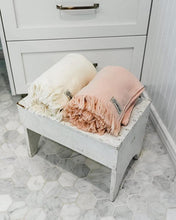 Load image into Gallery viewer, Blush Bath Towel